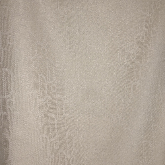 CHRISTIAN DIOR WRAP - Picture 7 of 10